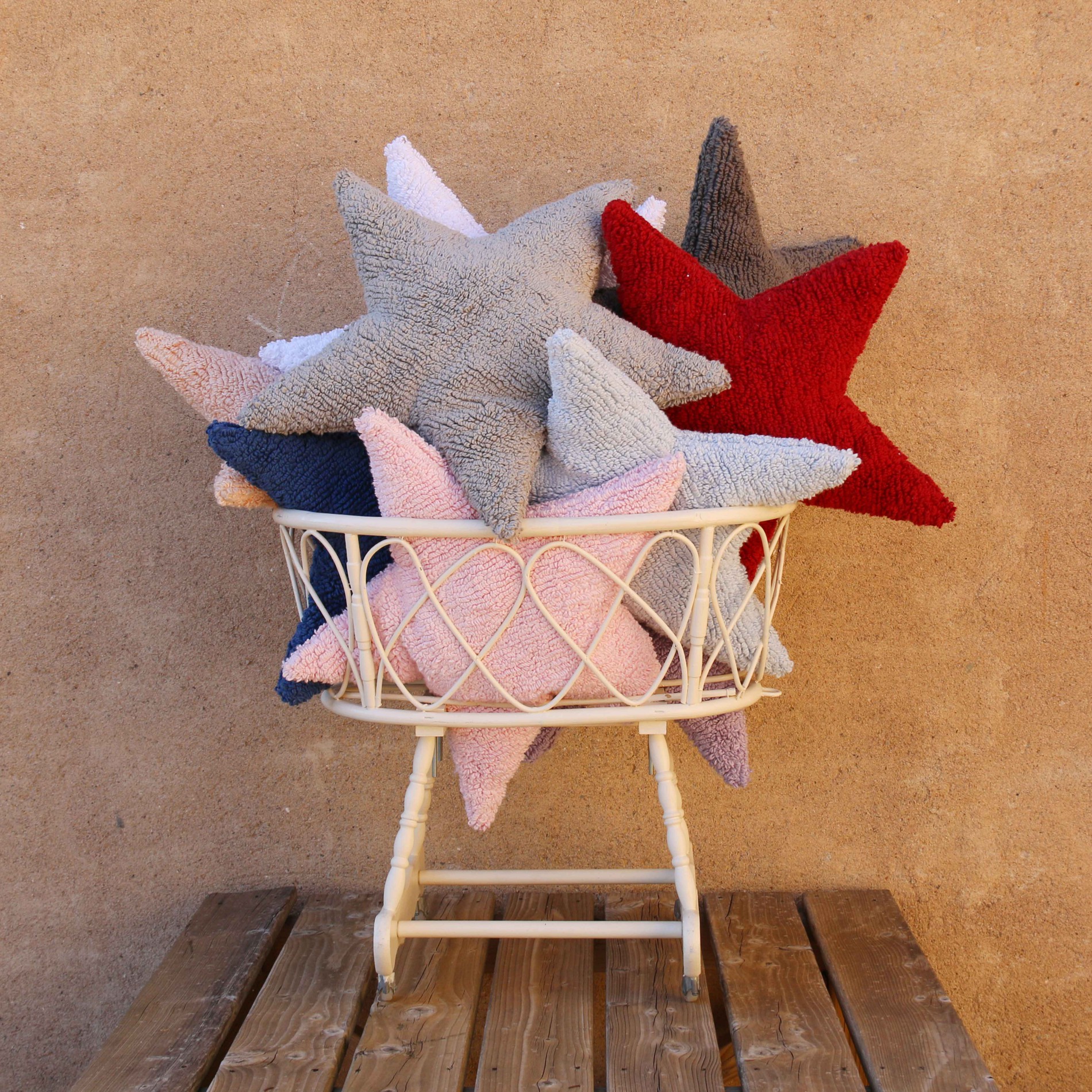 CUSHION STAR PINK